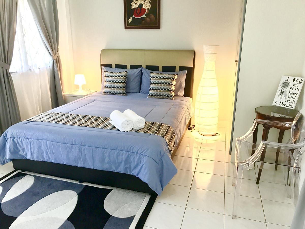 Taman Mawar Hotel Бандар Сери Бегаван Екстериор снимка