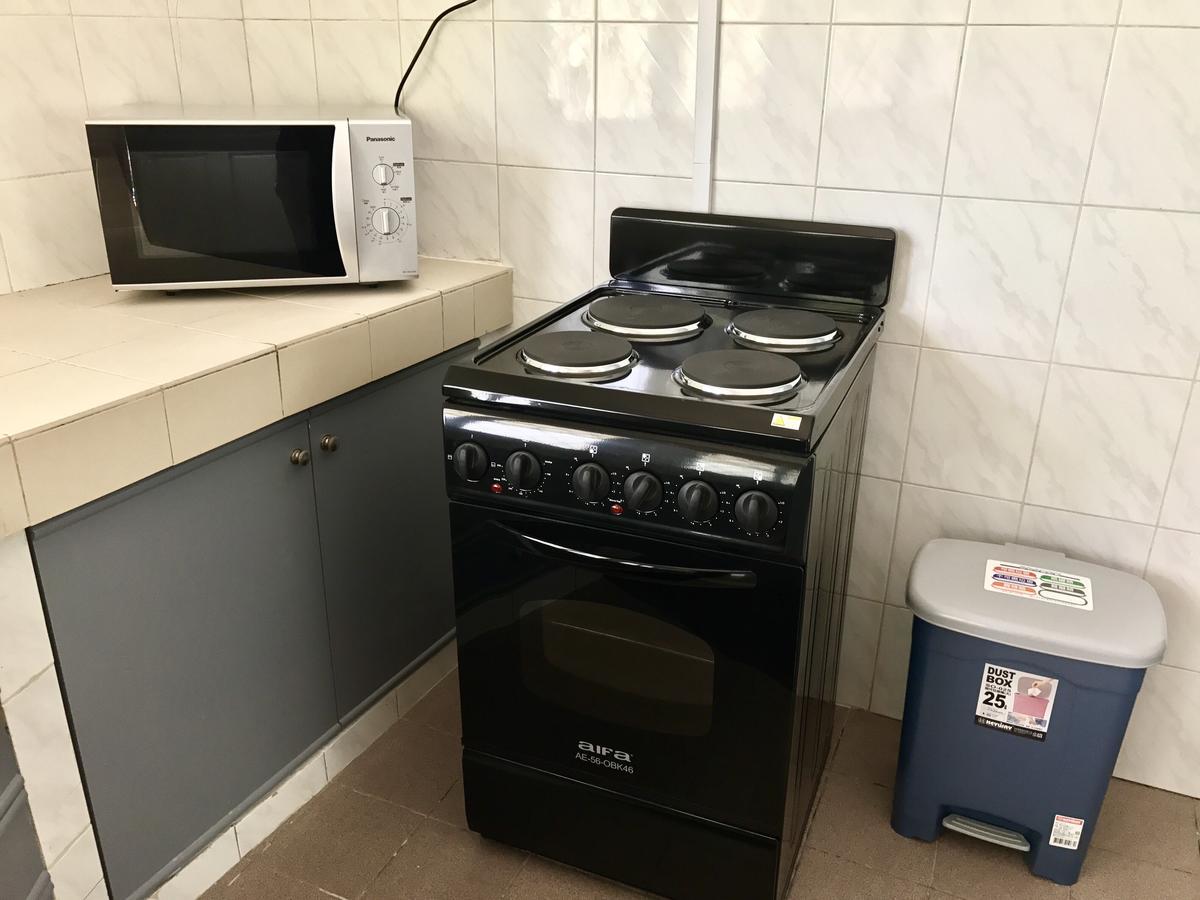 Taman Mawar Hotel Бандар Сери Бегаван Екстериор снимка